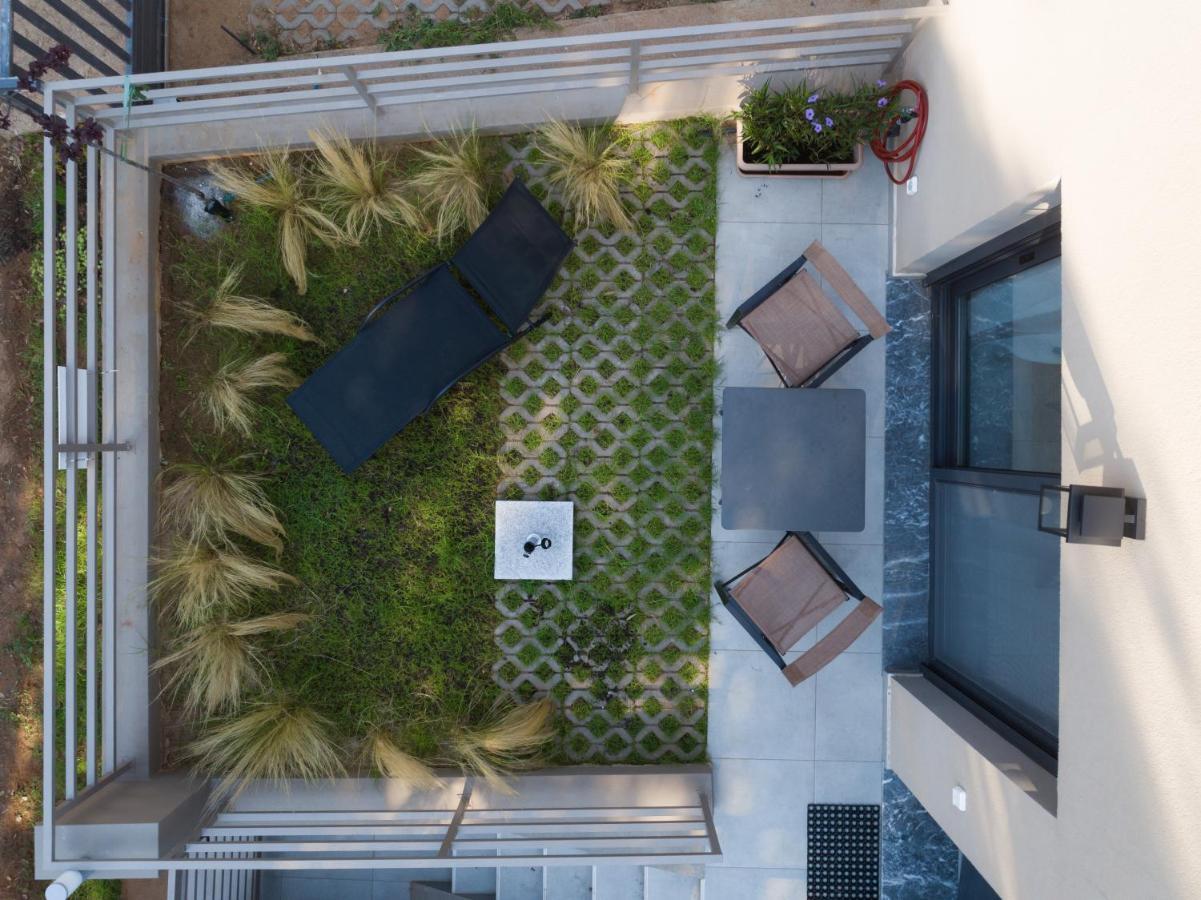Isida - Cozy Sea Walk Lodge With Private Garden Néa Mákri 外观 照片
