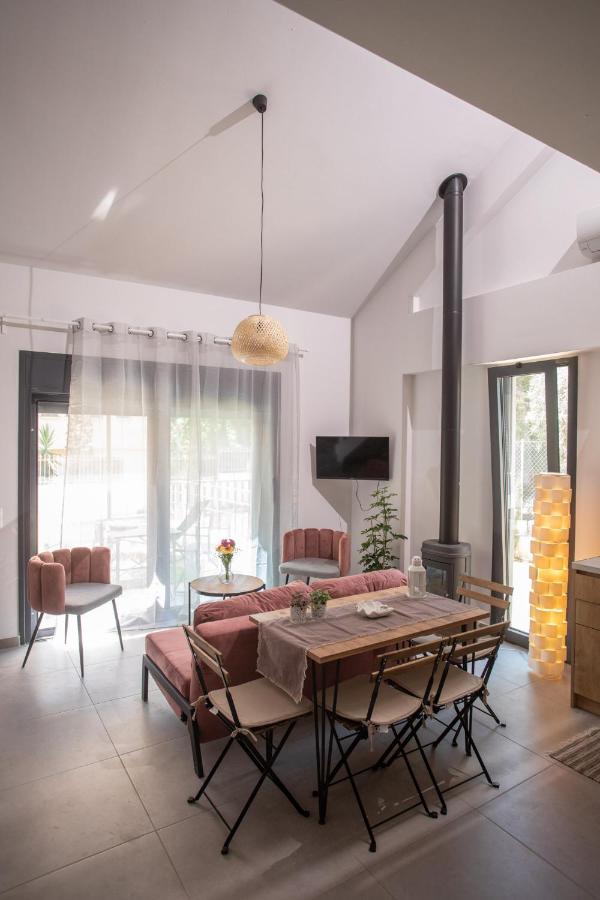 Isida - Cozy Sea Walk Lodge With Private Garden Néa Mákri 外观 照片
