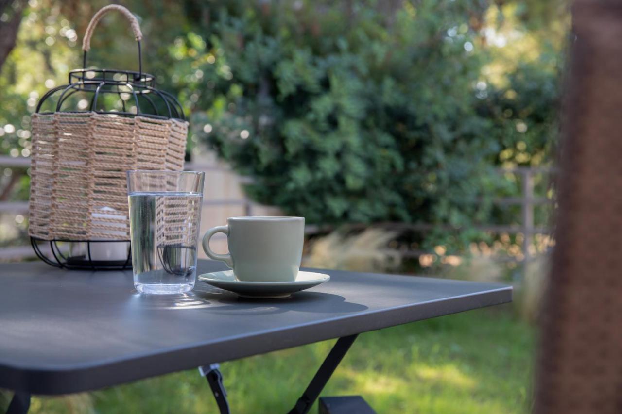 Isida - Cozy Sea Walk Lodge With Private Garden Néa Mákri 外观 照片